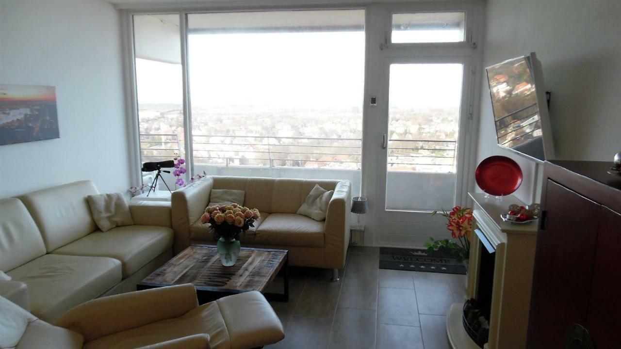 Apartment Luxussuite 1a Meerblick, Maritim Residenz, 22er Stock, Modernes Styling, Am
