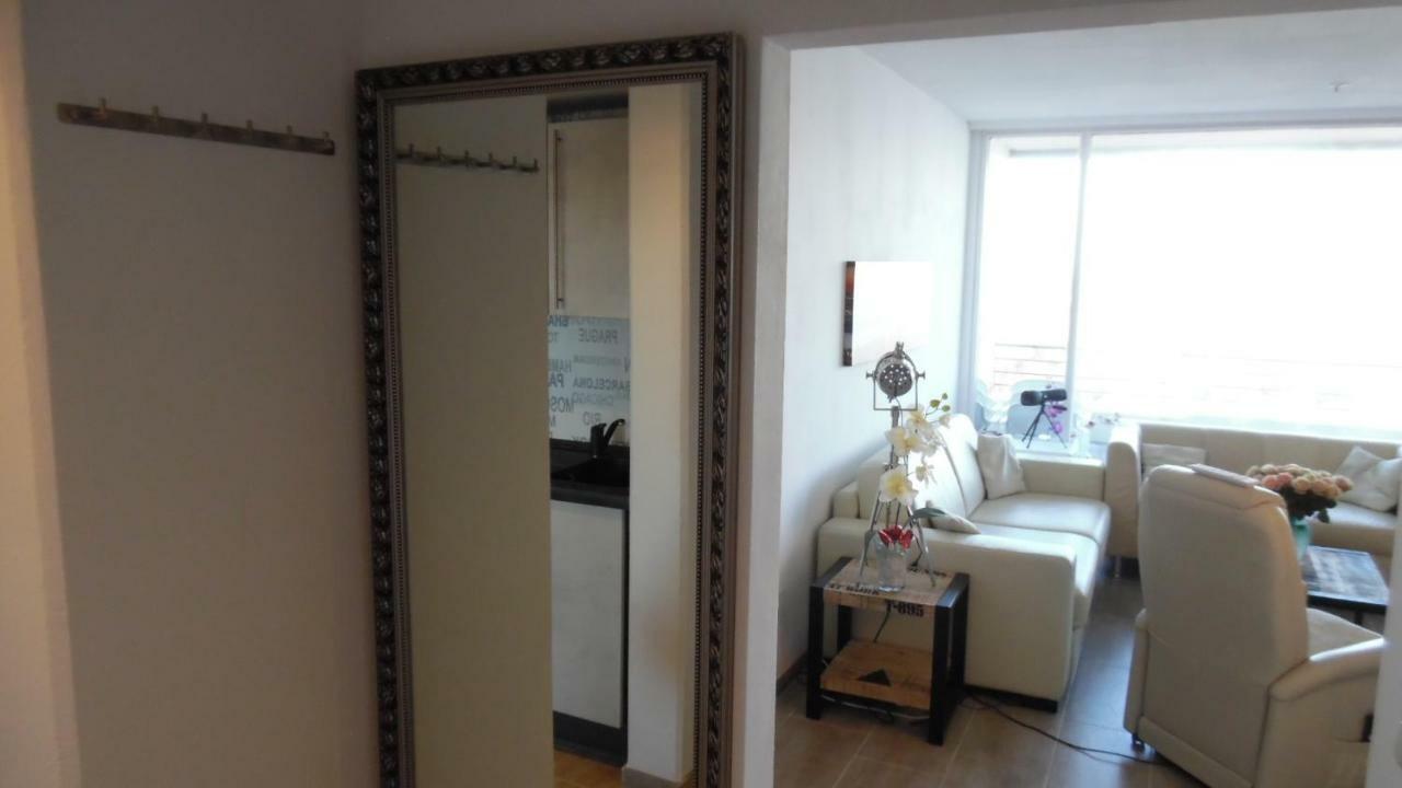 Luxussuite 1a Meerblick, Maritim Residenz, 22er Stock, Modernes Styling, Am