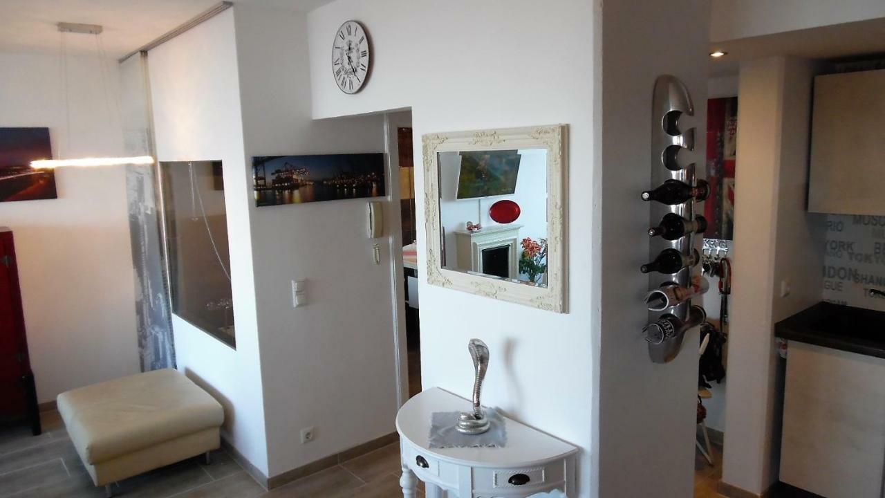 Luxussuite 1a Meerblick, Maritim Residenz, 22er Stock, Modernes Styling, Am Apartment