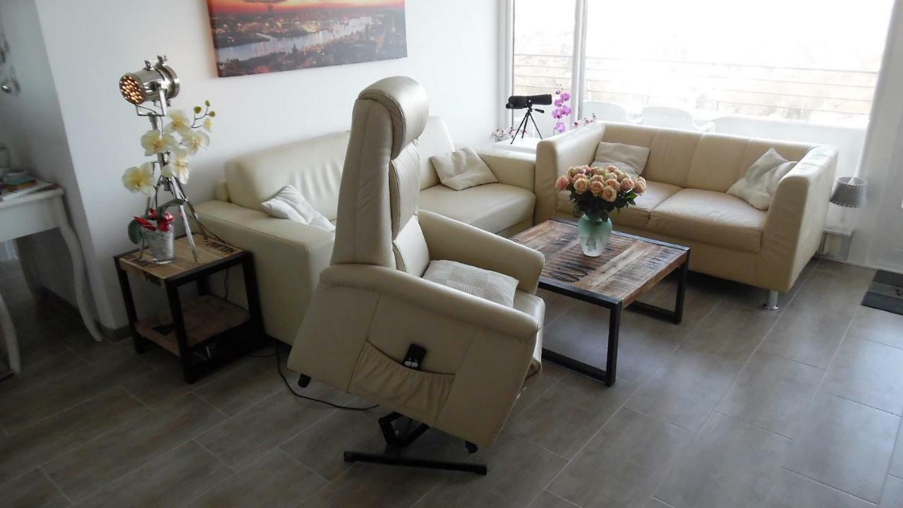 Apartment Luxussuite 1a Meerblick, Maritim Residenz, 22er Stock, Modernes Styling, Am