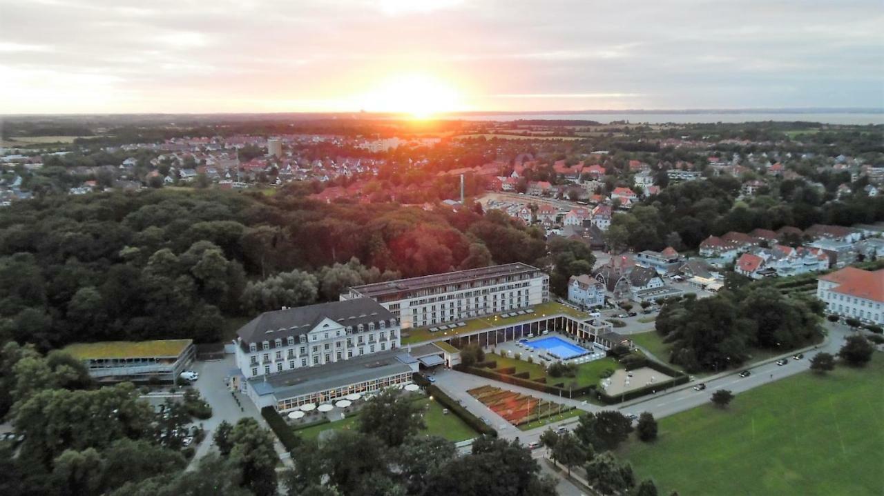 Luxussuite 1a Meerblick, Maritim Residenz, 22er Stock, Modernes Styling, Am Apartment Lübeck