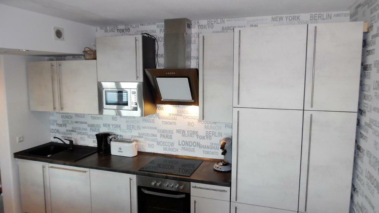 Apartment Luxussuite 1a Meerblick, Maritim Residenz, 22er Stock, Modernes Styling, Am