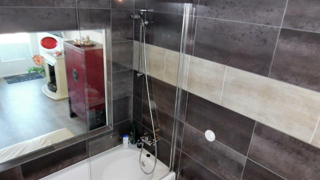 Luxussuite 1a Meerblick, Maritim Residenz, 22er Stock, Modernes Styling, Am *